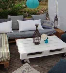 Outdoor Sofas from Wooden Pallets